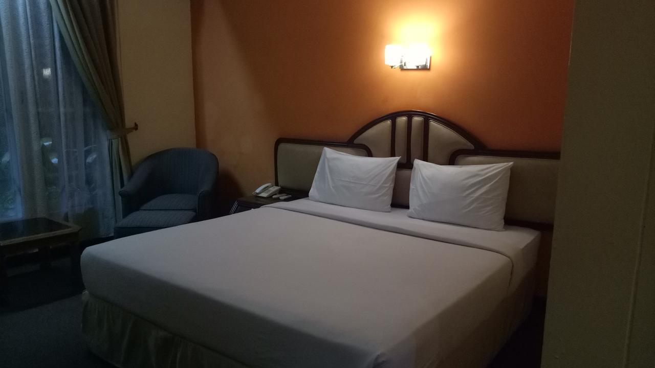 Hotel Mirah Sartika Bogor Exterior foto