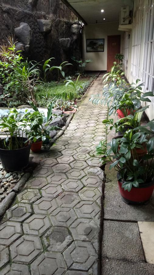 Hotel Mirah Sartika Bogor Exterior foto